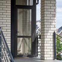 Пластиковые двери VEKA