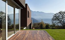 Пластиковые двери VEKA