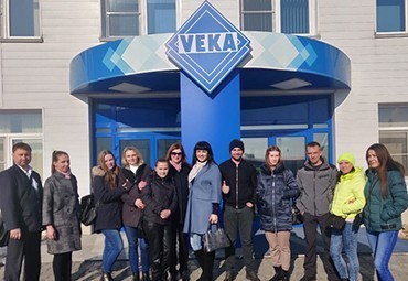 Деловая встреча представителей компании "Фабрика Окон" и VEKA Rus