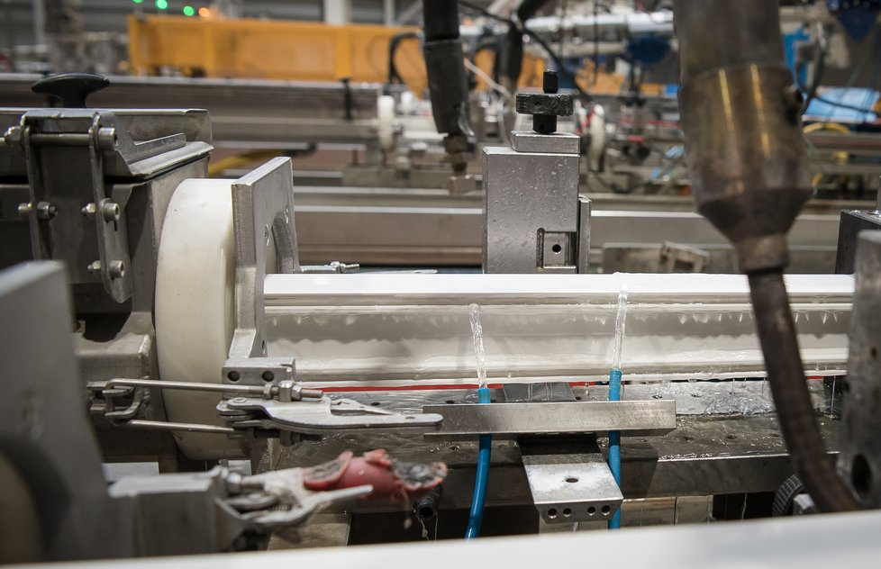 Особенности фальцевого уплотнения в VEKA