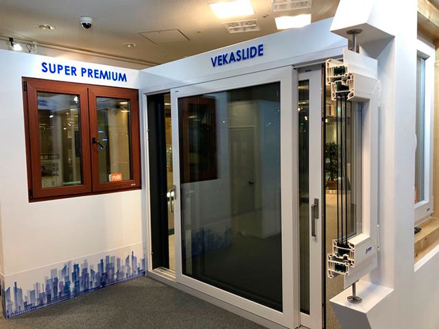 Компания "КАРВИ" открыла шоу-рум в Осаке Компания "КАРВИ" открыла шоу-рум в Осаке