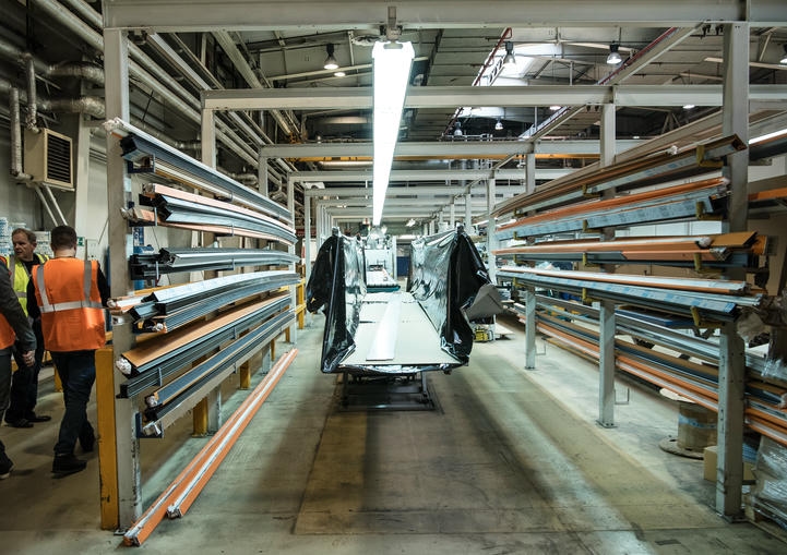 Как сэкономить на остеклении террасы и не потерять в качестве?