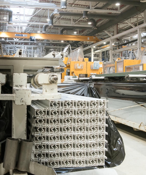 ПВХ окна VEKA и холодное остекление для балконов и лоджий