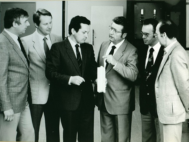 Г-н Лауманн со своими единомышленниками 1982 г. VEKA AG: Полвека успеха