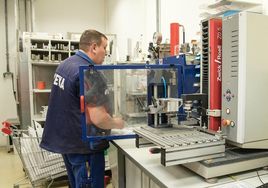 Можно ли сэкономить на пластиковых окнах