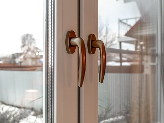 "ЕВРООКНА" в новогодней переделке "Дачного проекта"