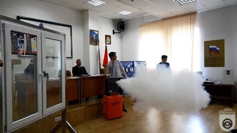 "Защитное окно VEKA"