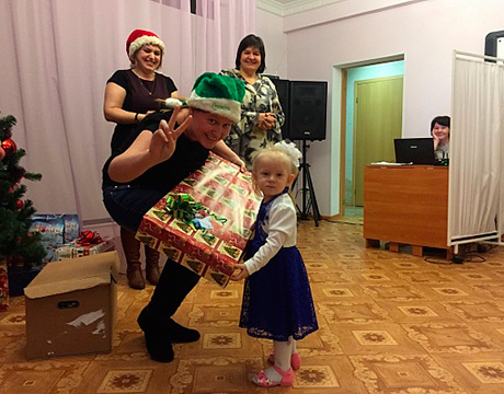 Компания "Окна Петербурга" в канун праздников приняла участие в благотворительных мероприятиях