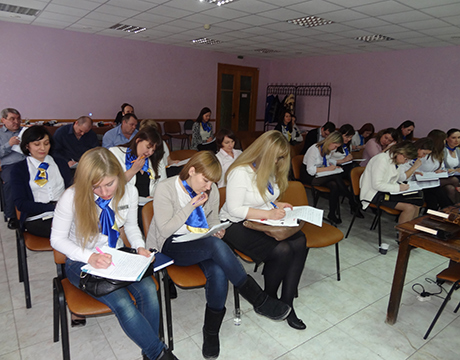 Компания "Завод пластиковых окон "Планета Свет" провела корпоративное обучение сотрудников