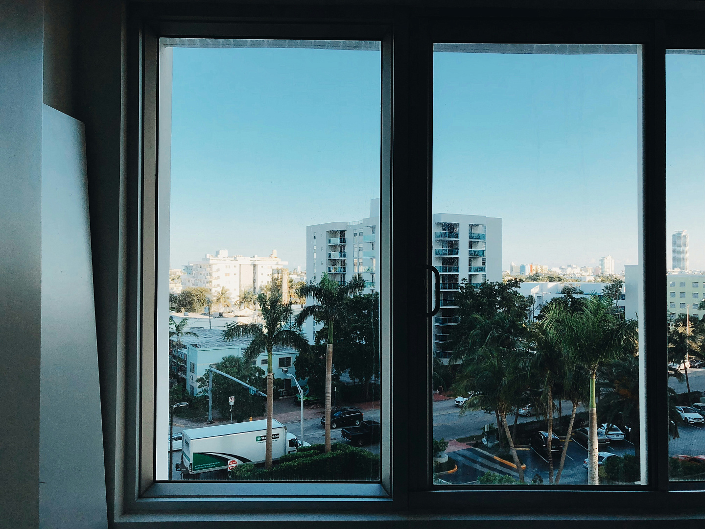 Взломостойкие окна и двери ПВХ: защита дома и уверенность в безопасности